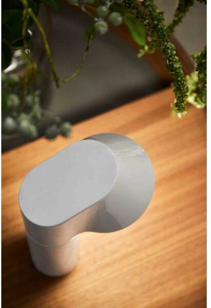 LOOM DESIGN lampa stołowa LED Willow, biała, aluminium, IP54 możliwość ściemniania, biały / opal, aluminium, nowoczesny