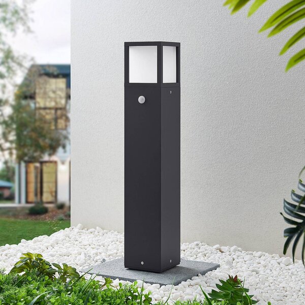 Słupek oświetleniowy LED Dewari, czujnik ruchu, 65 cm, IP54 Dewari Lucande, aluminiowy / szary / cynkowy, aluminium, nowoczesny
