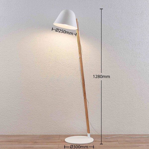 Lampa stojąca Tetja Lindby, jasne drewno, salon / jadalnia, metal, skandynawski