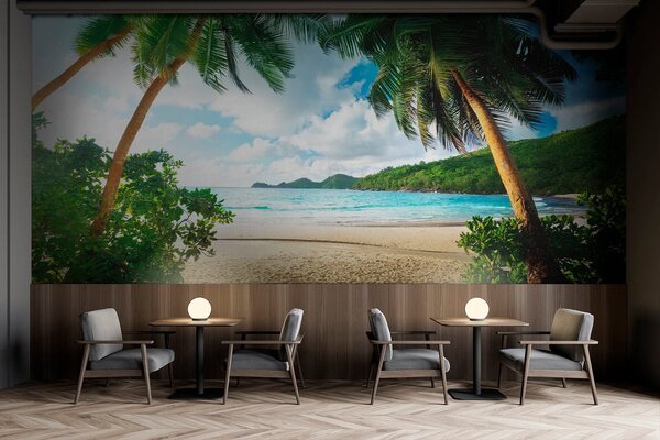 Fototapeta Plaża z palmami i błękitną wodą, Fototapety Morze i Plaża, Popularne Fototapety, u53753 - Tapeko.pl
