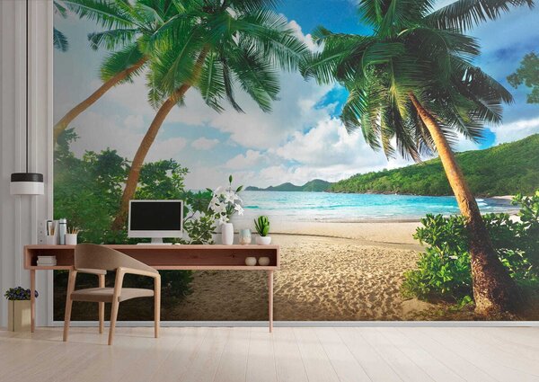 Fototapeta Plaża z palmami i błękitną wodą, Fototapety Morze i Plaża, Popularne Fototapety, u53753 - Tapeko.pl