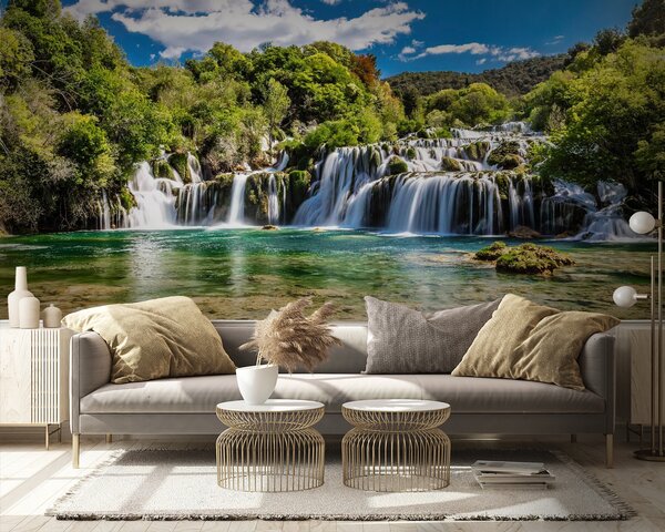 Fototapeta Park Narodowy Krka otoczony drzewami i błękitnym niebem, Fototapety Natura, Popularne Fototapety, u55775 - Tapeko.pl