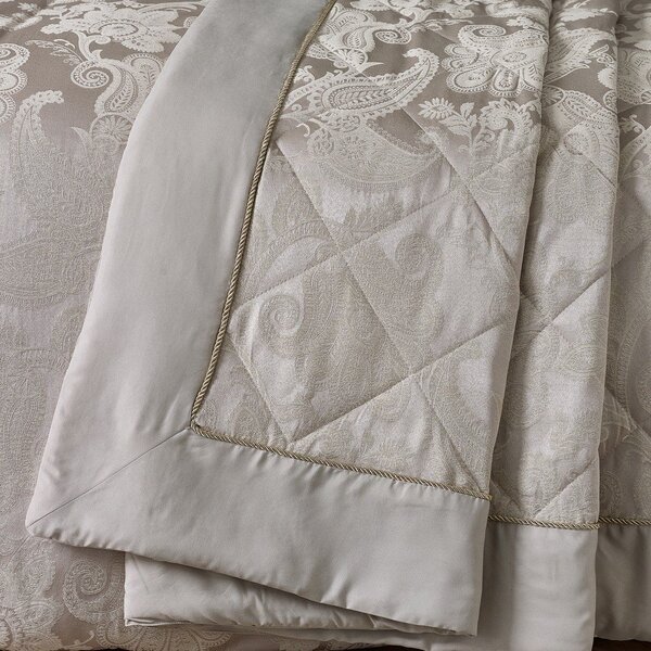 Beżowa narzuta pikowana żakardowa 240x260 cm Opulent Jacquard – Catherine Lansfield