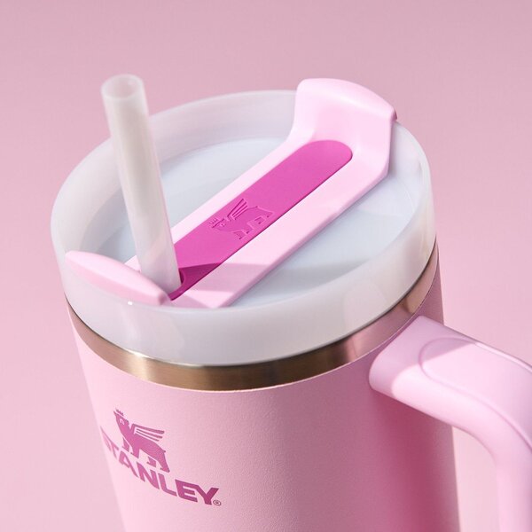 Różowy termos ze słomką ze stali nierdzewnej 1,18 l Quencher H2.0 FlowState Tumbler Cherry Blossom – Stanley