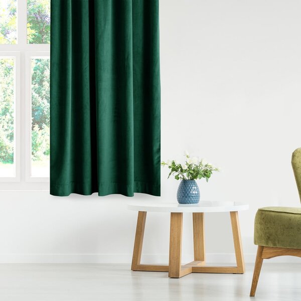 Ciemnozielona aksamitna zasłona częściowo zaciemniająca (dimout) 140x245 cm Eyelets – Restilo