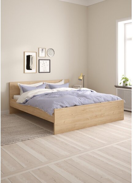 Łóżko dwuosobowe w dekorze dębu bez stelaża 180x200 cm w naturalnym kolorze Naia – Tvilum