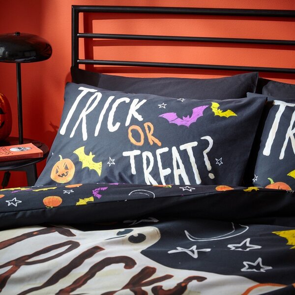 Czarna pościel jednoosobowa 135x200 cm Halloween Trick or Treat – Catherine Lansfield