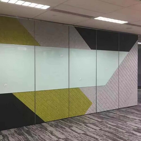 Panele dźwiękochłonne Bilnora z pasiastym wzorem wykonane z filcu - 120x60x0,9cm
