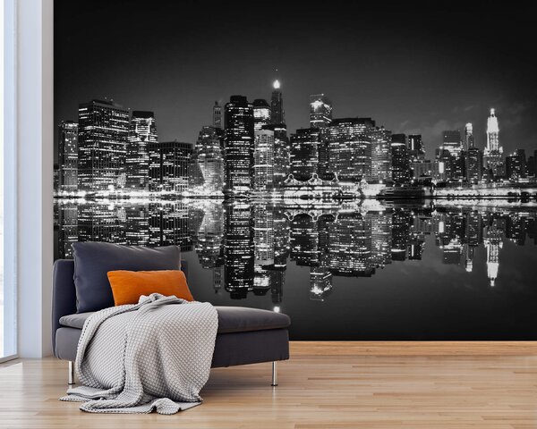Fototapeta Panorama miasta nocą ze światłami odbijającymi się w wodzie, Fototapety Architektura, Popularne Fototapety, u56970 - Tapeko.pl