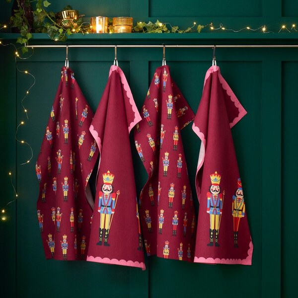 Bawełniane ścierki zestaw 4 szt. ze świątecznym motywem 70x50 cm Christmas Nutcracker – Catherine Lansfield