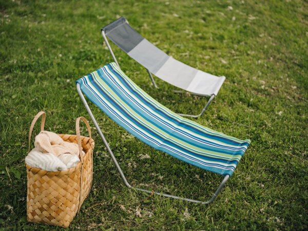 Zestaw 2 składanych leżaków plażowych SAND, niebiesko-biały