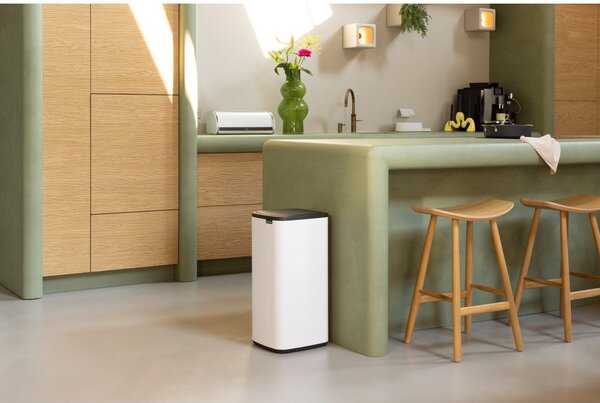 Biały stalowy kosz na śmieci otwierany na dotyk 30 l Bo Touch – Brabantia