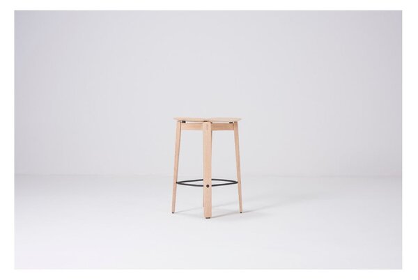 Hoker z litego drewna dębowego w naturalnym kolorze (wysokość siedziska 65 cm) Nora – Gazzda