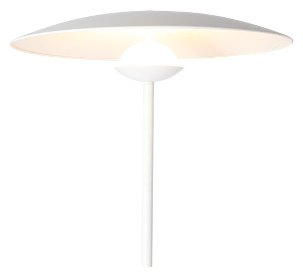 Biała lampa stojąca LED z metalowym kloszem (wysokość 140 cm) Lund – Candellux Lighting