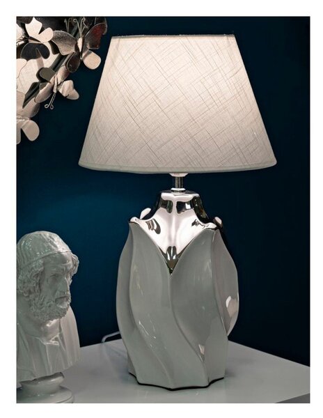 Biała/w kolorze srebra lampa stołowa ceramiczna z tekstylnym kloszem (wysokość 51 cm) Shiney – Mauro Ferretti