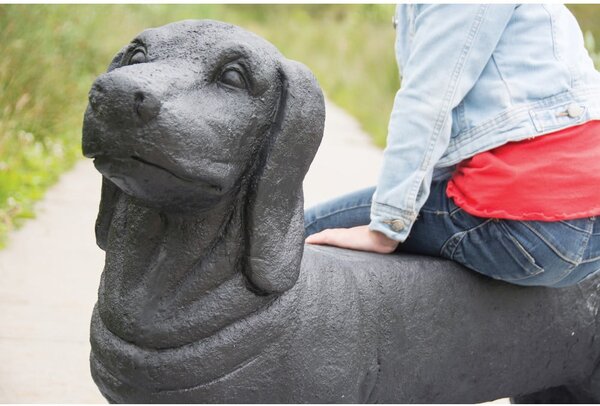 Czarna ławka ogrodowa Dachshund – Esschert Design