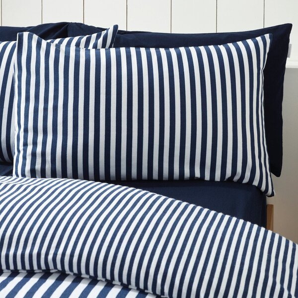 Ciemnoniebieska flanelowa pościel jednoosobowa 135x200 cm Stripe – Catherine Lansfield