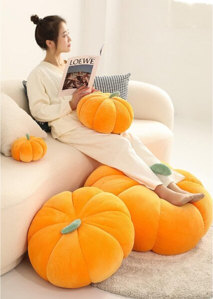 Poduszka dekoracyjna w kształcie dyni PUMPKIN 35 cm różowa