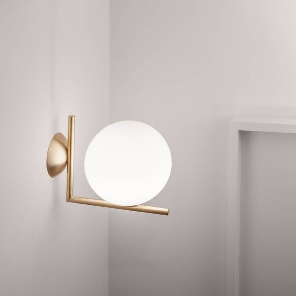 FLOS Kinkiet designerski IC C/W1, możliwość ściemniania, mosiężny / złoty, salon / jadalnia, mosiądz, design