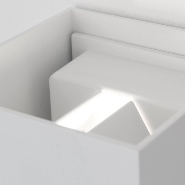 ORION Lampa zewnętrzna z czujnikiem ruchu Cube-S, biały / opal, aluminium, nowoczesny