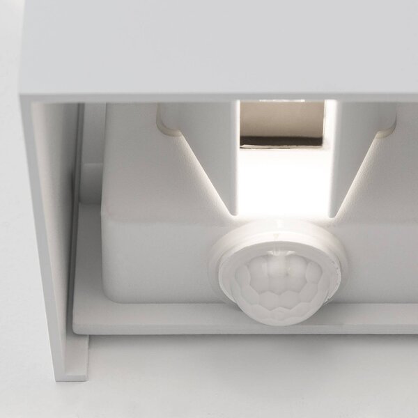 ORION Lampa zewnętrzna z czujnikiem ruchu Cube-S, biały / opal, aluminium, nowoczesny