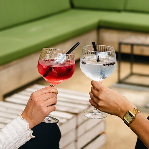 Kieliszki zestaw 4 szt. do koktajli 620 ml Noble – BonBistro