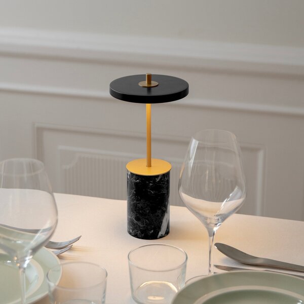 Zewnętrzna Lampa UMAGE, Asteria Move Mini, ściemnialny, czarny, taras, kamień, design
