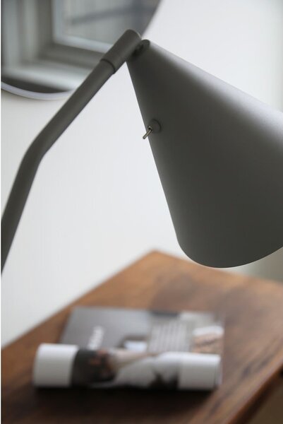 Szara lampa stojąca LED ze ściemniaczem i metalowym kloszem (wysokość 144 cm) Funil – Markslöjd