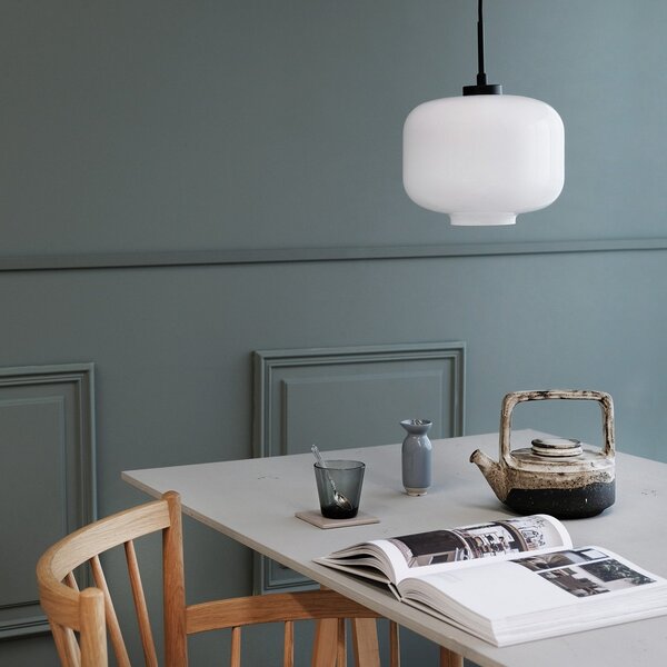 Lampa Wisząca Dyberg Larsen, Arp, ściemnialny, biały, salon, szkło, skandynawski