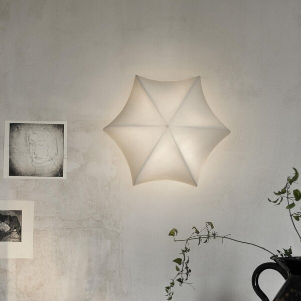 Lampa Ścienna ferm LIVING, Poem, ściemnialny, biały, salon, metal, design