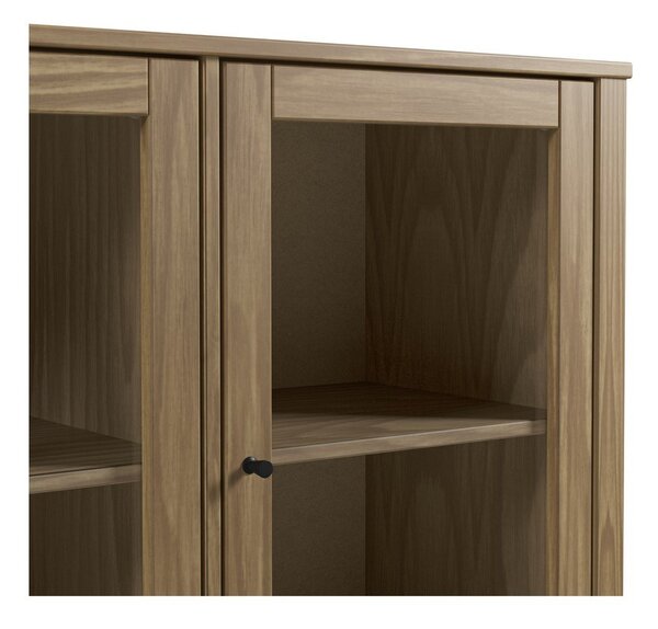 Witryna z litego drewna sosnowego w naturalnym kolorze 142x80x40 cm Alessandra – Marckeric