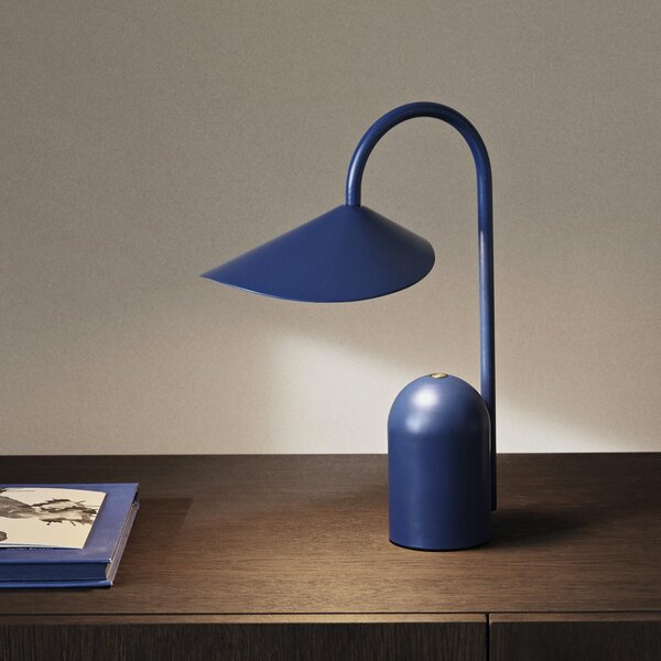 Lampa Stołowa ferm LIVING, Arum, ściemnialny, niebieski, taras, metal, design