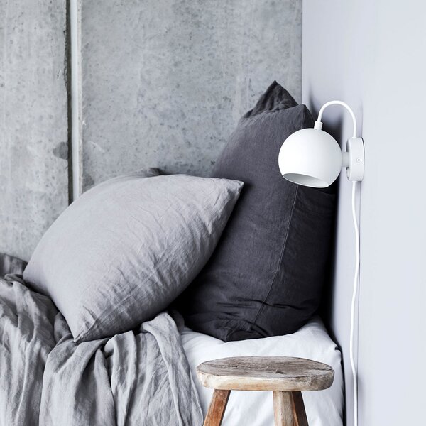 Lampa Ścienna FRANDSEN, Ball Magnet, biały, salon, metal, design