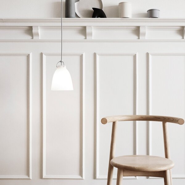 Lampa Wisząca FRITZ HANSEN, Caravaggio P1, ściemnialny, biały, salon, szkło, design