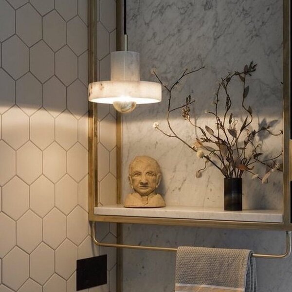 Lampa Wisząca Tom Dixon, Stone, ściemnialny, biały, salon, marmur, design