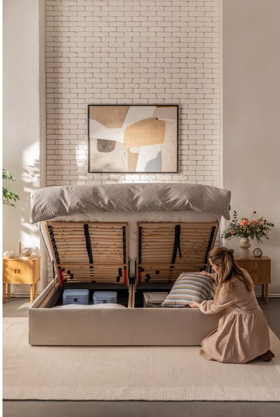 Beżowe tapicerowane łóżko dwuosobowe ze schowkiem i stelażem 160x200 cm Thessa Bold Line – Bonami Selection
