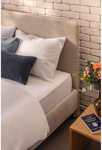 Beżowe tapicerowane łóżko dwuosobowe ze stelażem 160x200 cm Noira Slim – Bonami Selection