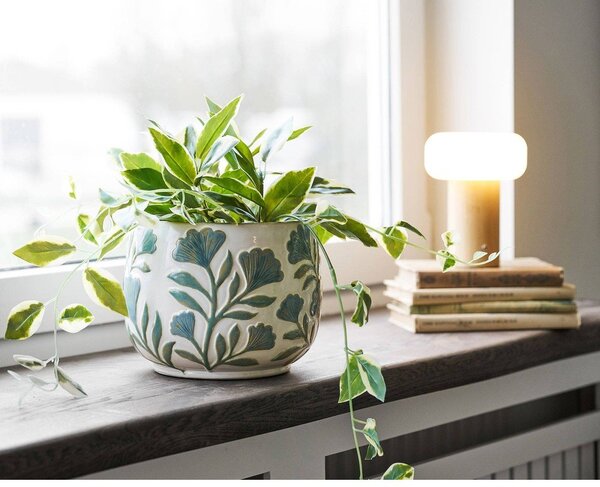 Ceramiczna ręcznie wykonana osłonka na doniczkę na zioła ø 22,5 cm – House Nordic