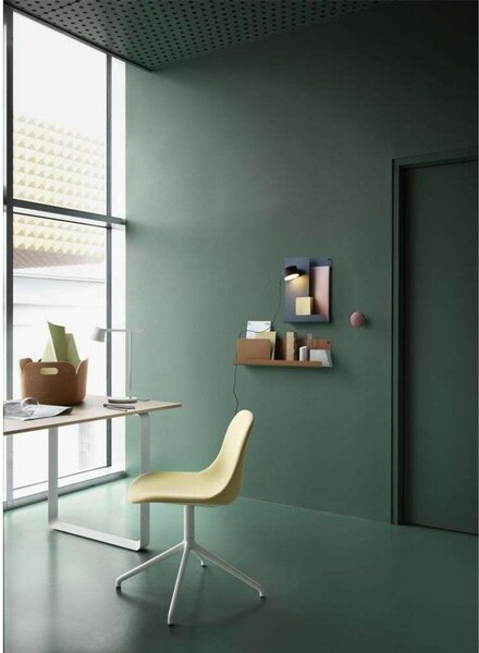 Lampa Ścienna Muuto, ściemnialny, brąz rdzawy, salon, metal