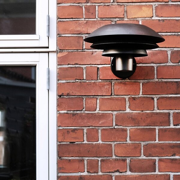 Zewnętrzna Lampa Dyberg Larsen, DL31, ściemnialny, czarny, metal, skandynawski