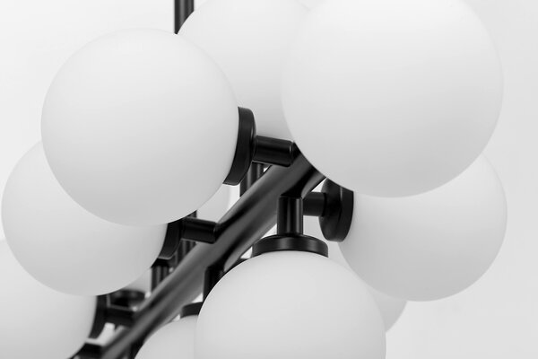 LAMPA WISZĄCA SUFITOWA NOWOCZESNA CZARNA BIAŁE KULE PETRICA 16