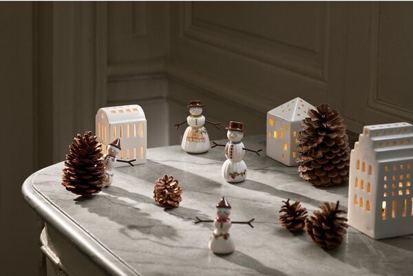 Porcelanowa figurka świąteczna (wysokość 9 cm) Hammershøi Snowwife – Kähler Design