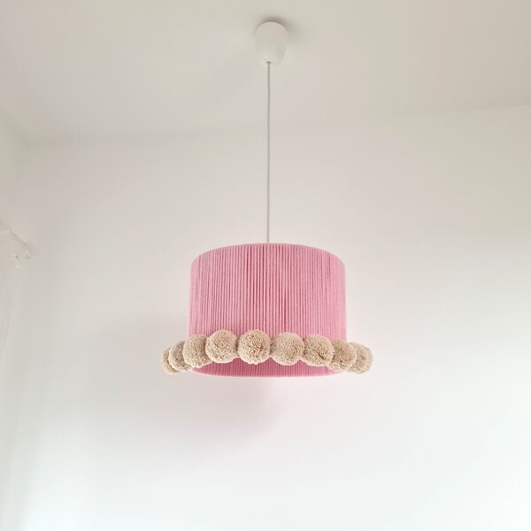 Lampa sufitowa dla dzieci - RÓŻOWA Z POMPONAMI