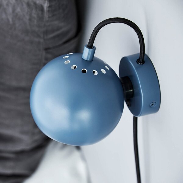 Lampa Ścienna FRANDSEN, Ball Magnet, niebieski, salon, metal, design