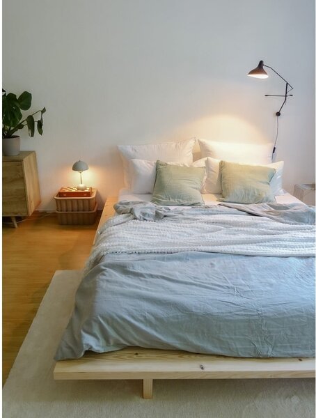 Łóżko dwuosobowe z drewna sosnowego ze stelażem 160x200 cm Japan – Karup Design