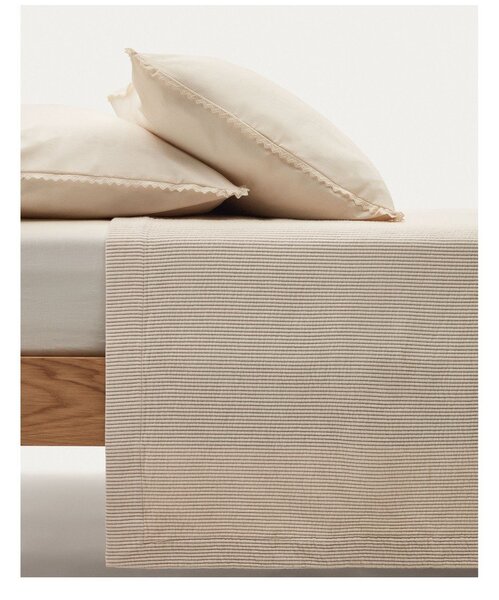Beżowa bawełniana narzuta 240x260 cm Bedar – Kave Home