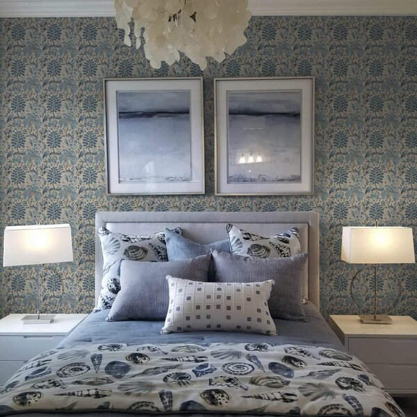 Tapety Styl Toile de Jouy z niebieskimi ptakami i tropikalnymi drzewami, Tapety Z kwiatami, a00382 : Uwalls.pl