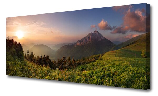 Zdjęcie na płótnie Szczyty Gór w Objęciach Lasu