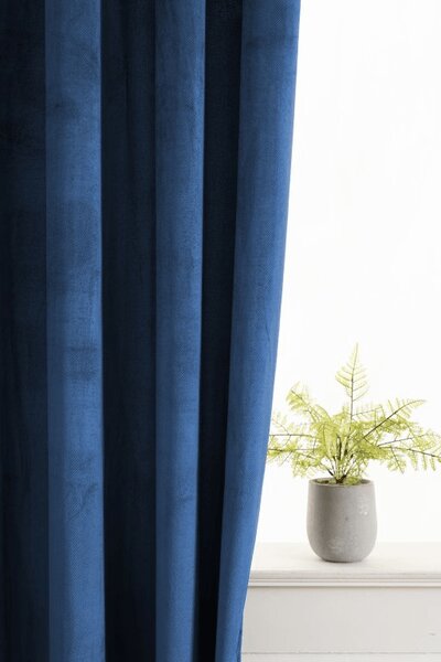 Zasłona zaciemniająca ELVIO VELVET 140x250 cm, granatowa Zawieszanie: Metalowe pierścienie