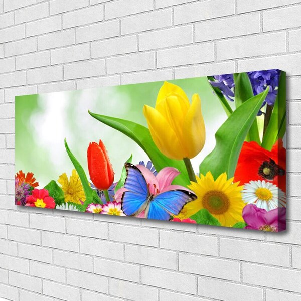 Obraz canvas Kolorowy Motyl wśród Płatków